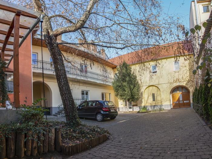 Centrum Panzio Mohács Exterior foto