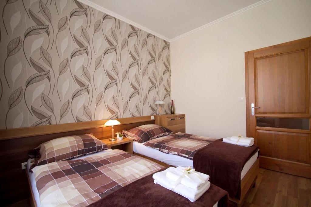 Centrum Panzio Mohács Zimmer foto